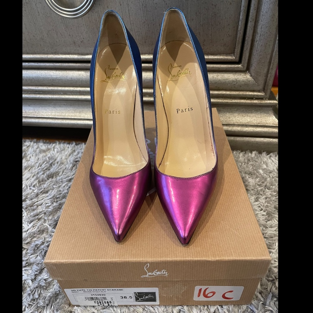 Christian Louboutin So Kate